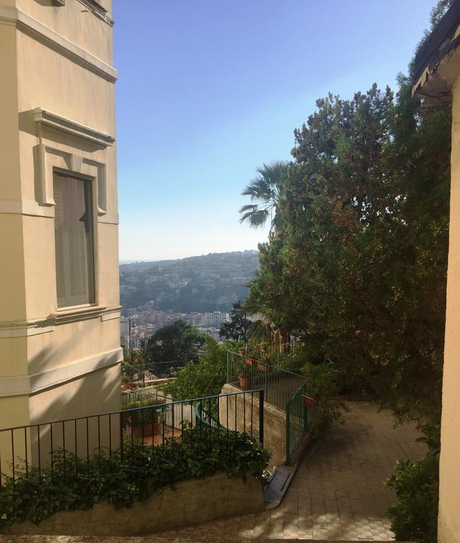 Casa di Erminia Bed & Breakfast Napoli Bagian luar foto