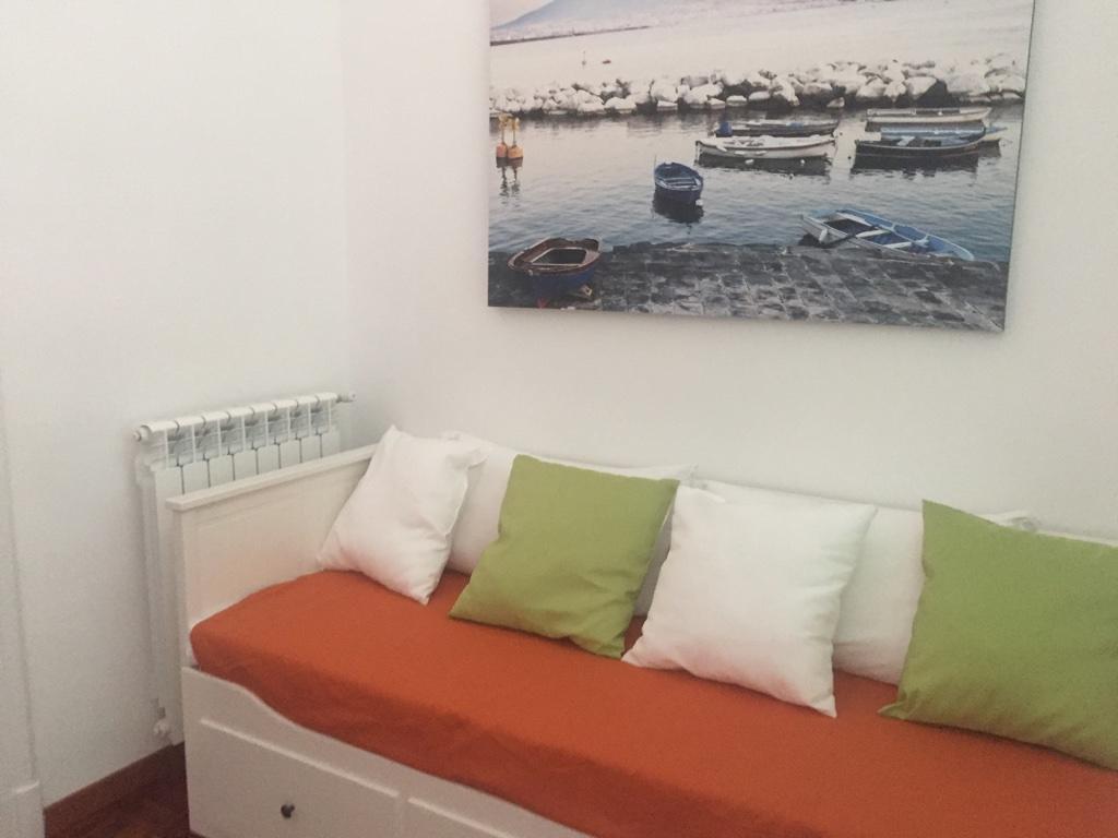 Casa di Erminia Bed & Breakfast Napoli Bagian luar foto