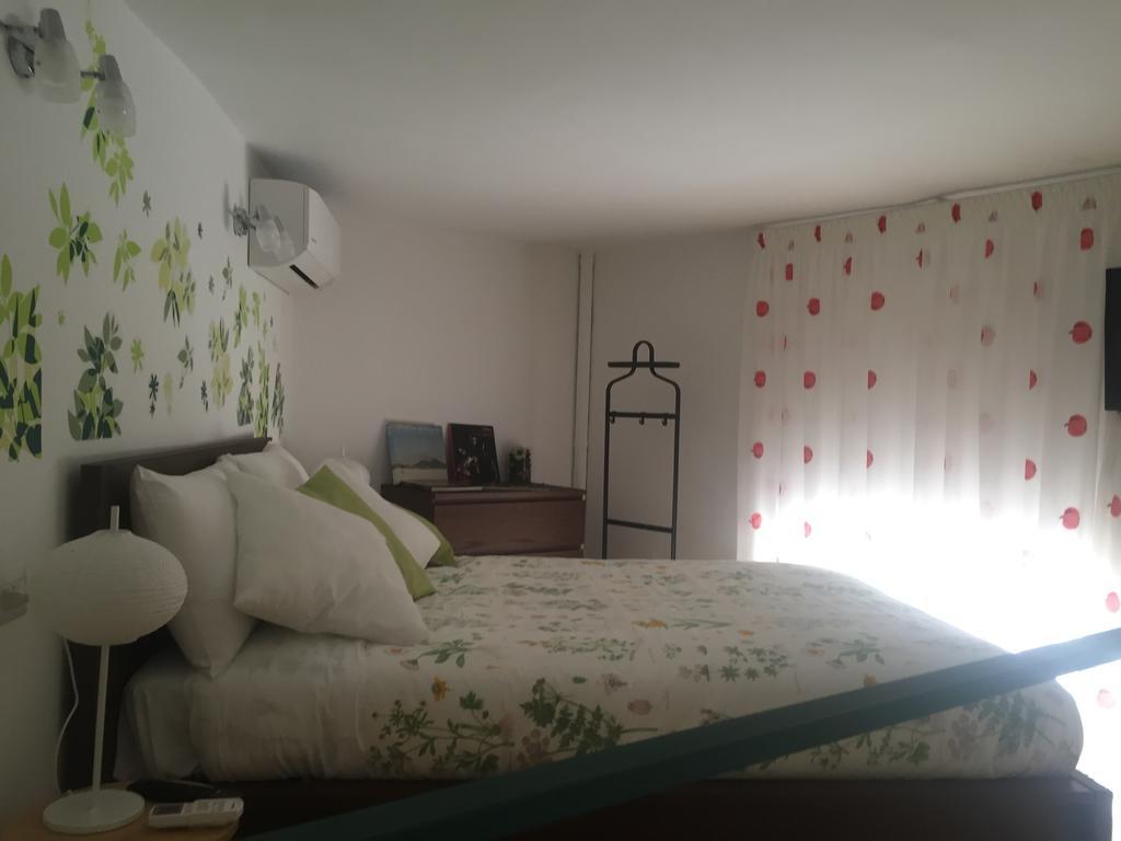 Casa di Erminia Bed & Breakfast Napoli Bagian luar foto