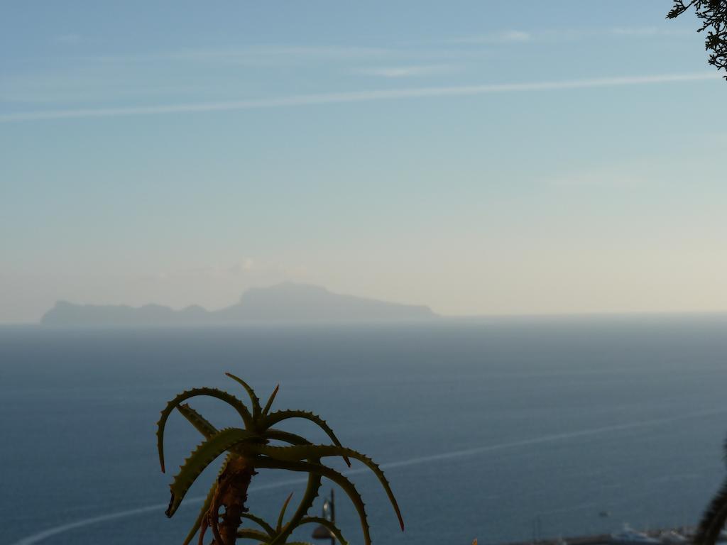 Casa di Erminia Bed & Breakfast Napoli Bagian luar foto