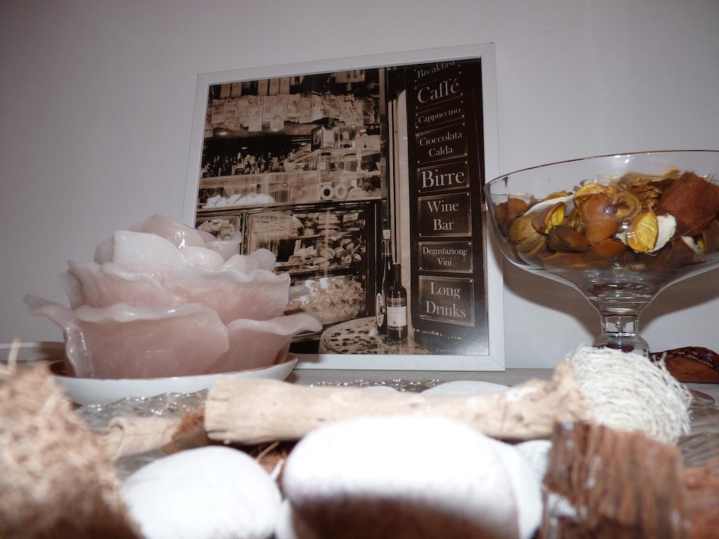 Casa di Erminia Bed & Breakfast Napoli Bagian luar foto