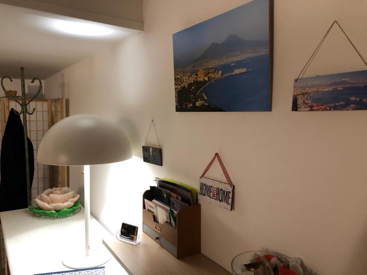 Casa di Erminia Bed & Breakfast Napoli Bagian luar foto