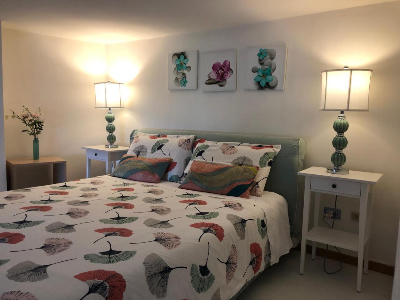 Casa di Erminia Bed & Breakfast Napoli Bagian luar foto