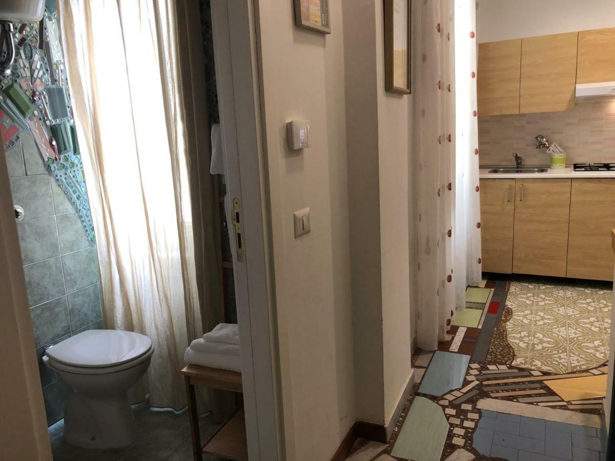 Casa di Erminia Bed & Breakfast Napoli Bagian luar foto